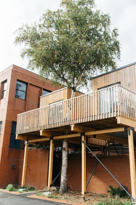 Carmen Eco-Pod / Treehouse, Close To Cabot Circus Бристоль Экстерьер фото